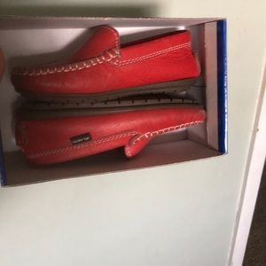 Boy Atlanta moccasins size 28